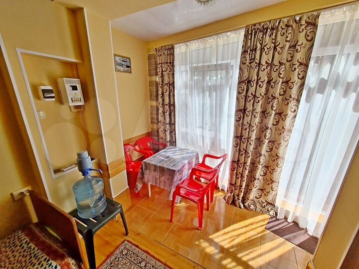Квартира-студия, 32,9 м², 1/2 эт.
