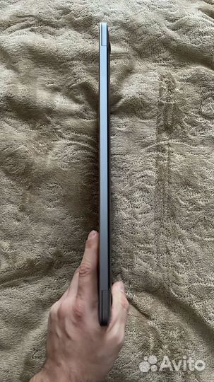 Apple Macbook Pro A1707 2.8Ghz i7 16gb 512gb 2017г