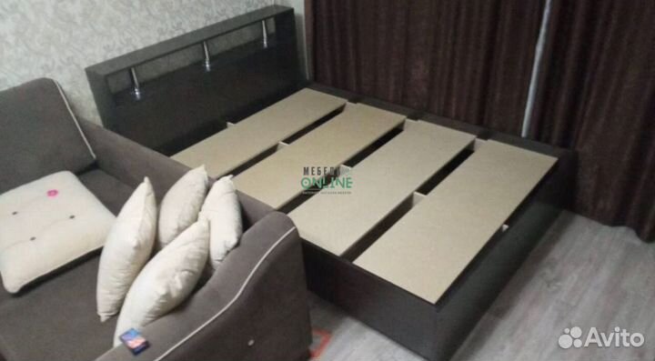 Кровать двуспальная 160х200