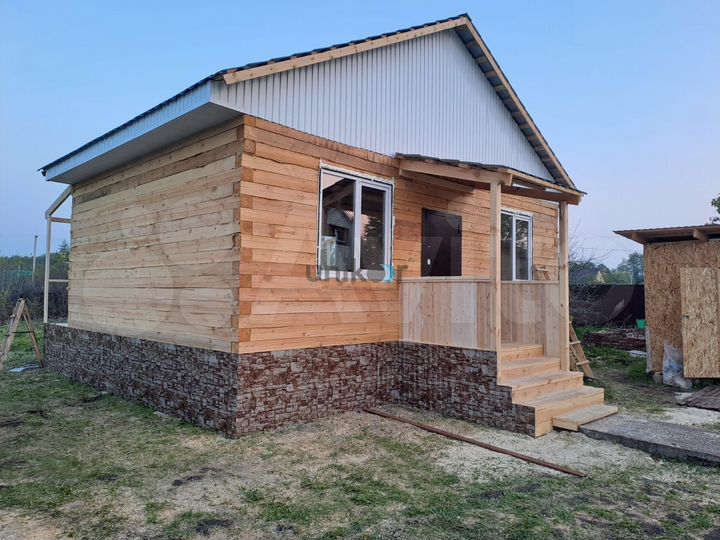 Дом 60 м² на участке 8,2 сот.