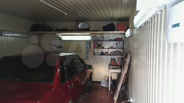 Гараж, > 30 м²