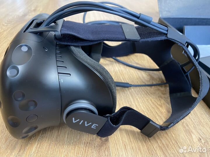 Шлем htc vive с комплектом подключения