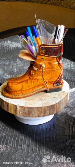 Декоративные ботиночки карандашницы