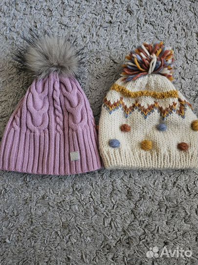 Новые шапочки на девочку