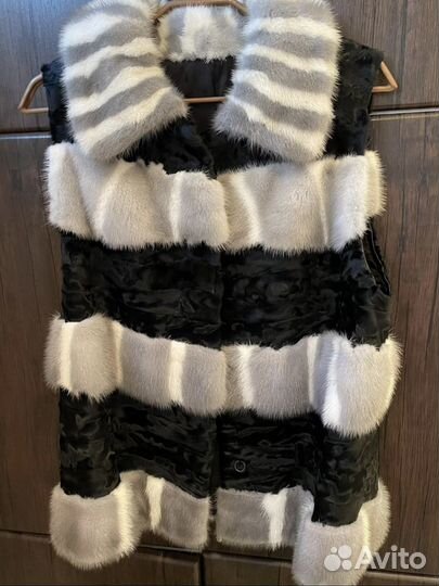 Жилетка из голубой норки и каракульчи