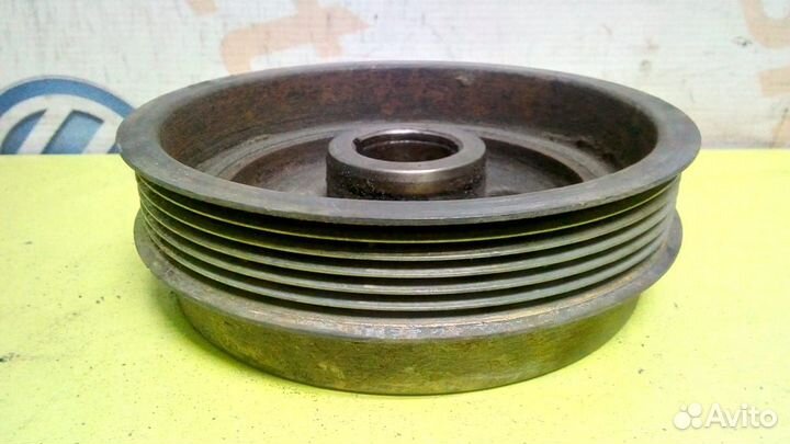 Шкив коленвала б.у Nissan Primera Bluebird Liberty