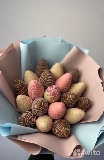 Букеты из клубнички в шоколаде