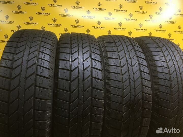 Michelin 4x4 Synchrone 235/75 R15 105T