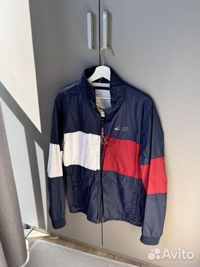 Tommy hilfiger ветровка и куртка helly hansen