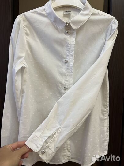 Продам школьная блузка рост 140 см