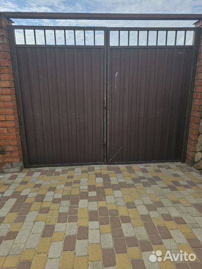 Ворота распашные с калиткой бу