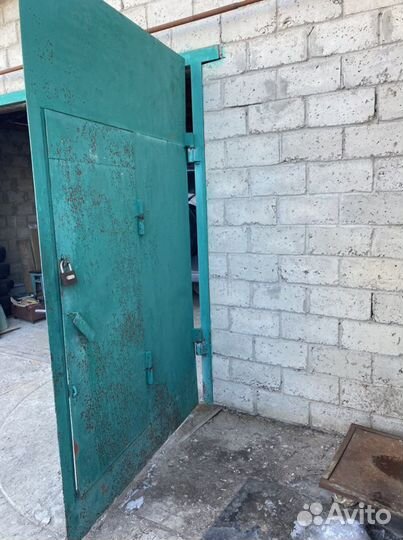 Ворота гаражные металлические бу