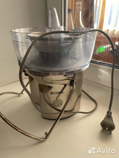 Соковыжималка bork S400 (JU CUP 22090 SI)