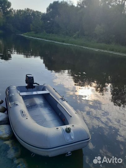 Надувная лодка пвх бу Badger. 330