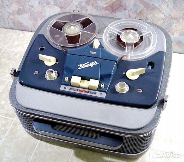 Магнитофон