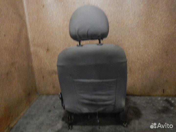 Сиденье переднее правое, Peugeot (Пежо) -206 (98)