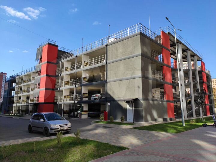 Машиноместо, 13 м²