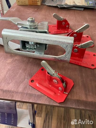 Ключ для зажима пружинного (лягушек)