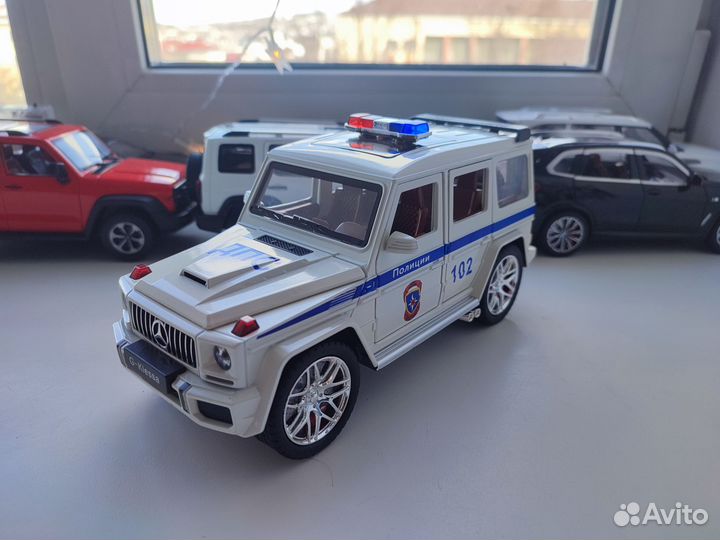 Металлическая машинка с дымом Ламборгини Урус 21см