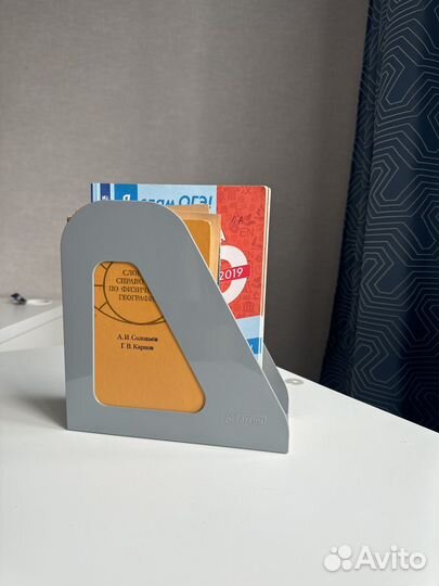 Подставка органайзер для книг бумаги