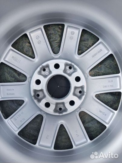 Комплект литых дисков