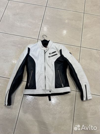 Мото куртка кожаная женская