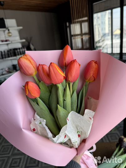 Тюльпаны к 8 марта