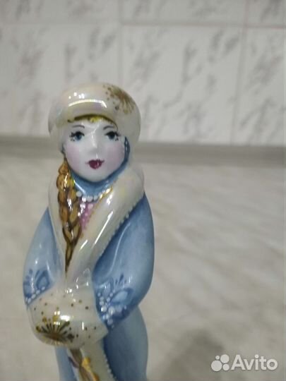 Фарфоровые статуэтки :Снегурочка