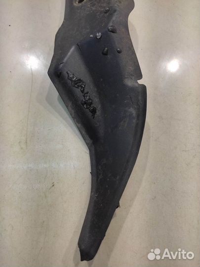 Молдинг лобового стекла (правый)