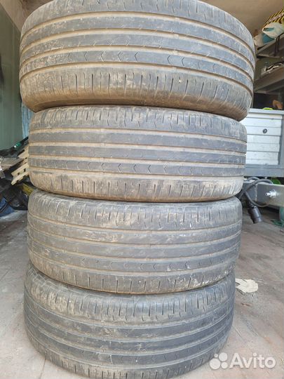 Continental ContiPremiumContact 5 215/60 R16