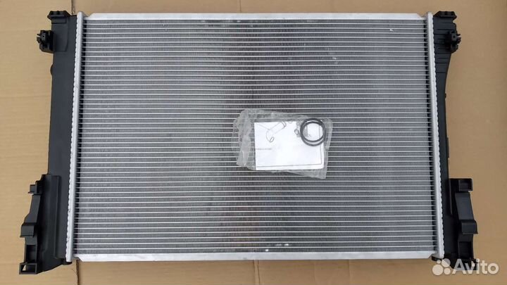 Радиатор основной mercedes c class w204