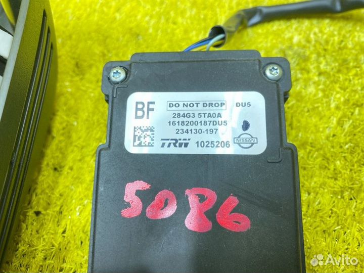 Камера переднего вида передняя Nissan Serena