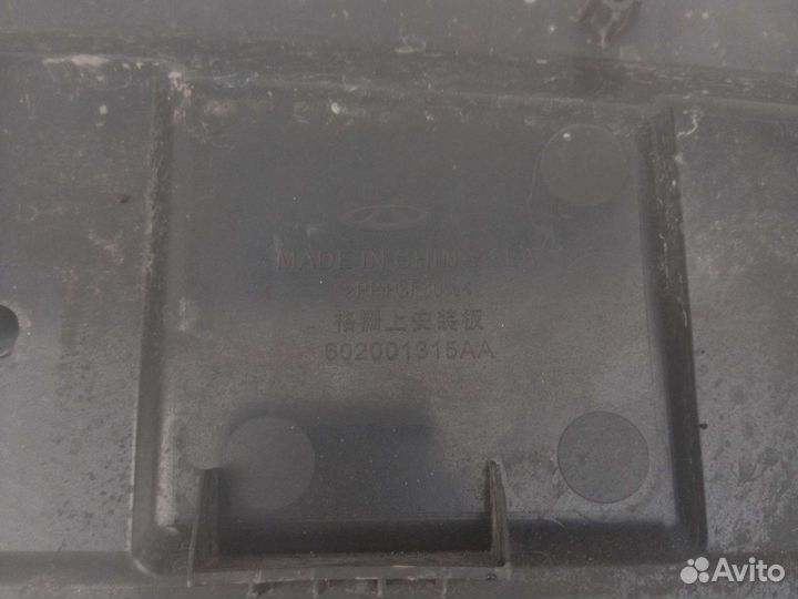 Накладка замка капота Chery Tiggo 7 PRO