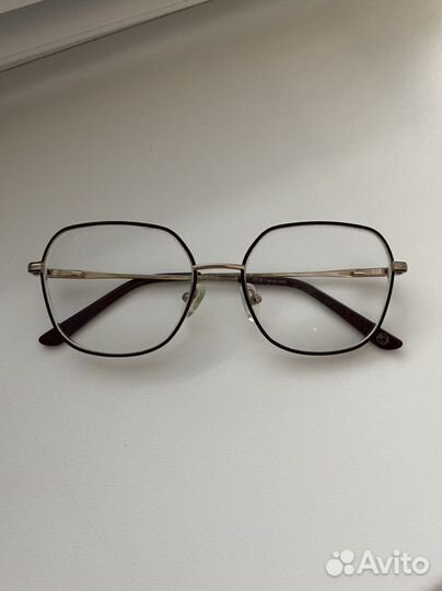 Очки с диоптриями -3.5 или оправа очков