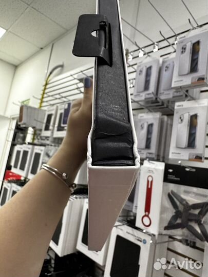 Folio 2 на pad 11 / мятая коробка