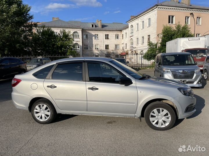 LADA Granta 1.6 МТ, 2020, 65 000 км
