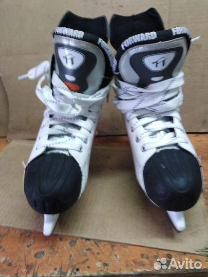 Коньки хоккейные 41 размер
