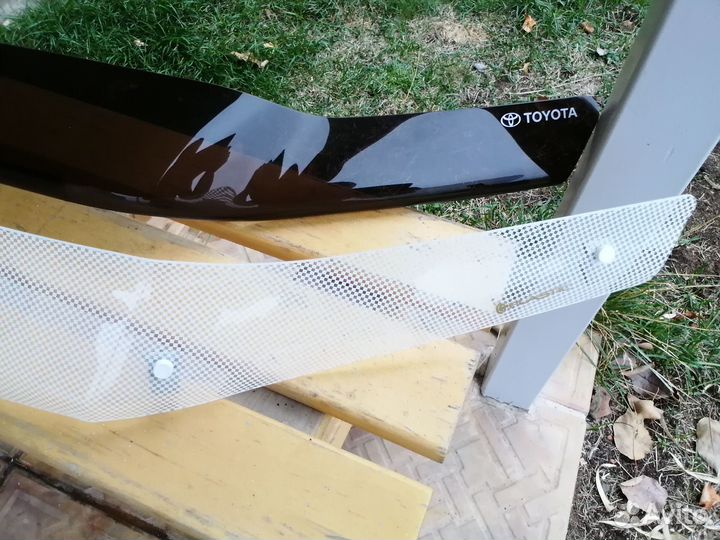 Дефлектор капота Ленд Круйзер 200