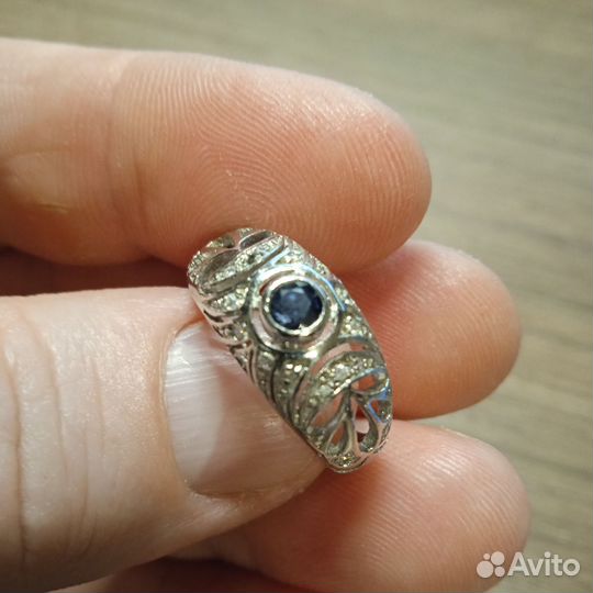 Серебряное кольцо 925 проба. С камнями