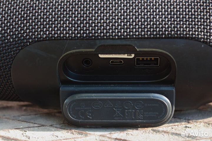 Колонка jbl charge 3