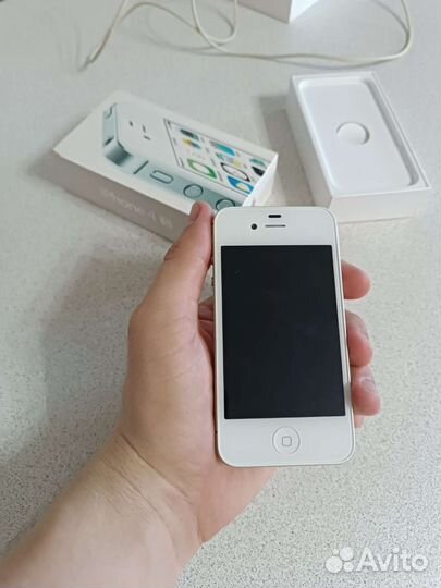 Телефон iPhone 4s