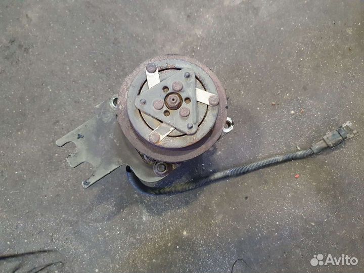 Компрессор кондиционера DAF XF 95