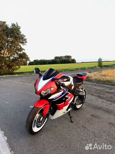 Honda CBR1000RR Fireblade 2008г