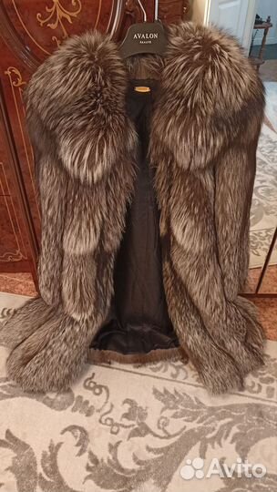 Шуба женская из меха чернобурой лисы