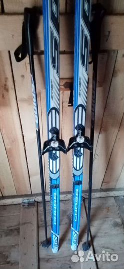 Беговые лыжи, палки и ботинки