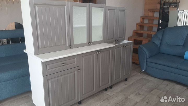 Новый кухонный гарнитур 1,8м.В наличии.Доставка