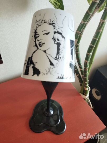 Лампа настольная 