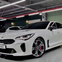 Kia Stinger 2.0 AT, 2019, 25 000 км, с пробегом, цена 2 290 000 руб.