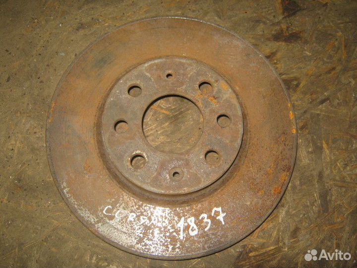 Диск тормозной передний Opel Corsa D