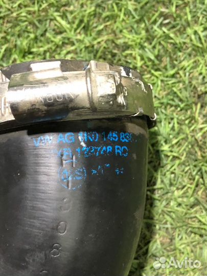 Патрубок интеркулера Volkswagen Caddy Maxi фургон